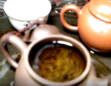 普洱茶汤中出现烟火般的亮片(影片) Life tea | 生活禪茶  烟火 汤中 普洱茶 影片 出现 亮片   [ 潘俊宏 Arttopan -艺术家 artist ]