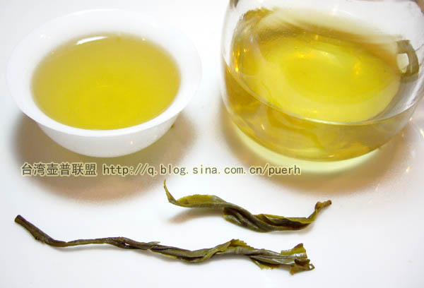 【金印圆茶】中茶牌普洱茶-2007年生茶/评鉴 潘俊宏 Life tea | 生活禪茶  金印 评鉴 潘俊宏 普洱茶 年生 圆茶 中茶牌   [ 潘俊宏 Arttopan -艺术家 artist ]