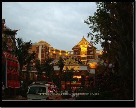 2007/5/14 西双版纳景洪市街景、夜景、景兰茶城(无茶) Life tea | 生活禪茶  西双版纳 街景 茶城 景洪市 景兰 无茶 夜景   [ 潘俊宏 Arttopan -艺术家 artist ]