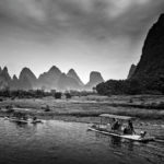 桂林 Home Boat In Red Evening Glow Photography | 攝影    [ 潘俊宏 Arttopan -艺术家 artist ]